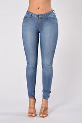 HANDLE ME JEAN - MEDIUM WASH